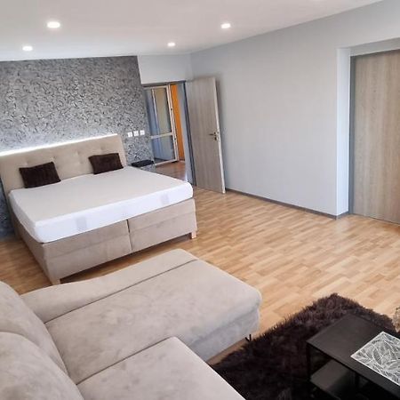Apartman Viktorie Mikulov Exterior foto
